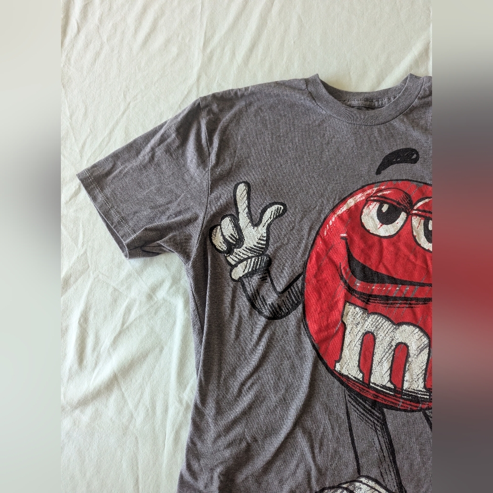 Red M&M Character Y2K Vintage Tee On Gray - Picture 4 of 7